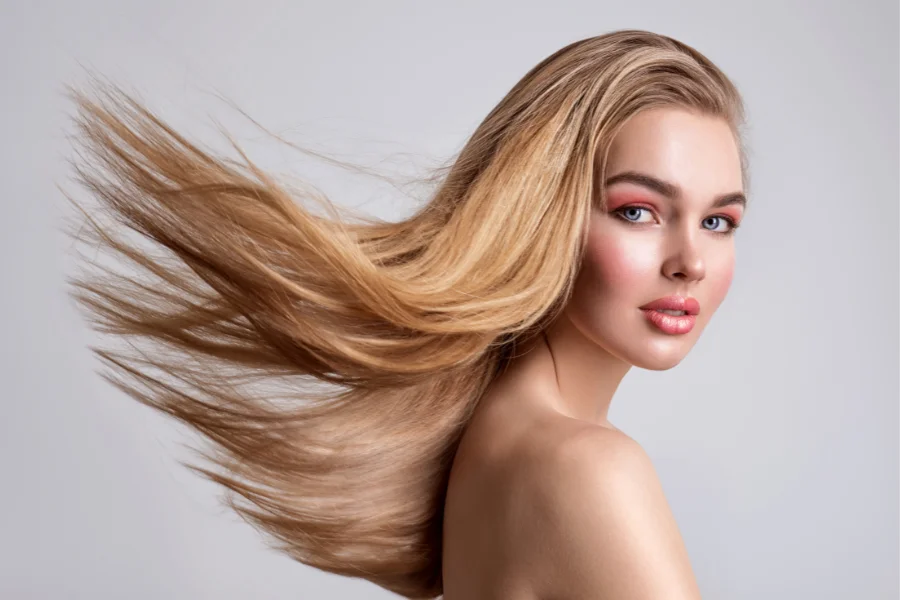De doua ori mai mult volum cu Olaplex No.4 si Olaplex No.5: Secretele unui par vizibil mai des si mai sanatos