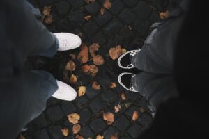 Photo ace pe jos