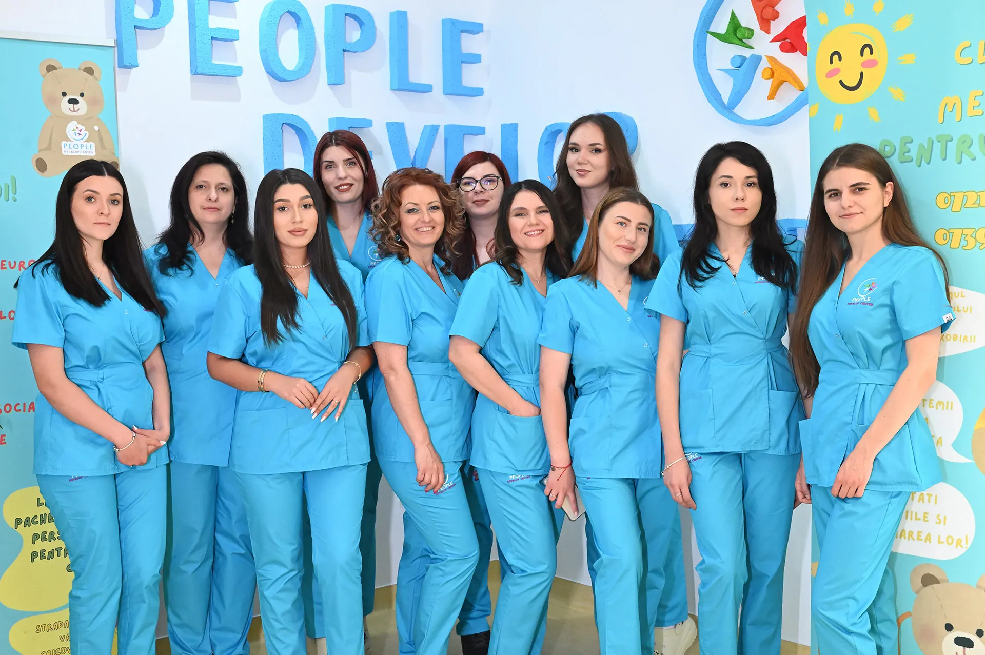 Găsești toți specialiștii de care ai nevoie pentru terapie în autism pentru copii în același loc în București? Da, la People Develop