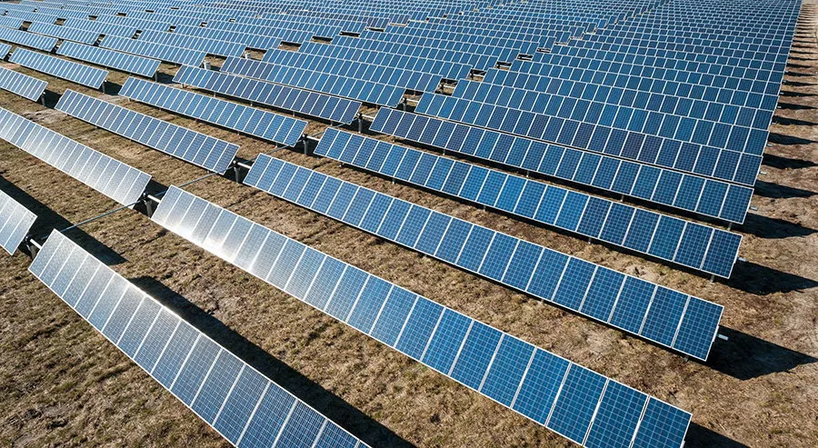 Panouri fotovoltaice flexibile pentru suprafețe neconvenționale